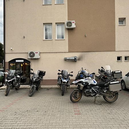 Motel & Restaurant Dar Novi Pazar Bagian luar foto