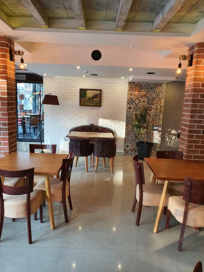 Motel & Restaurant Dar Novi Pazar Bagian luar foto